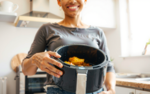 Russell Hobbs 27632 air fryer review — lifestyle photo showing Russell Hobbs Air Fryer in use